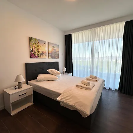 Grand Sapphire Luxury By Myguest Cyprus Апартаменты