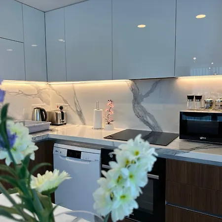 Grand Sapphire Luxury By Myguest Cyprus Apartment