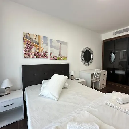 Grand Sapphire Luxury By Myguest Cyprus Апартаменты *